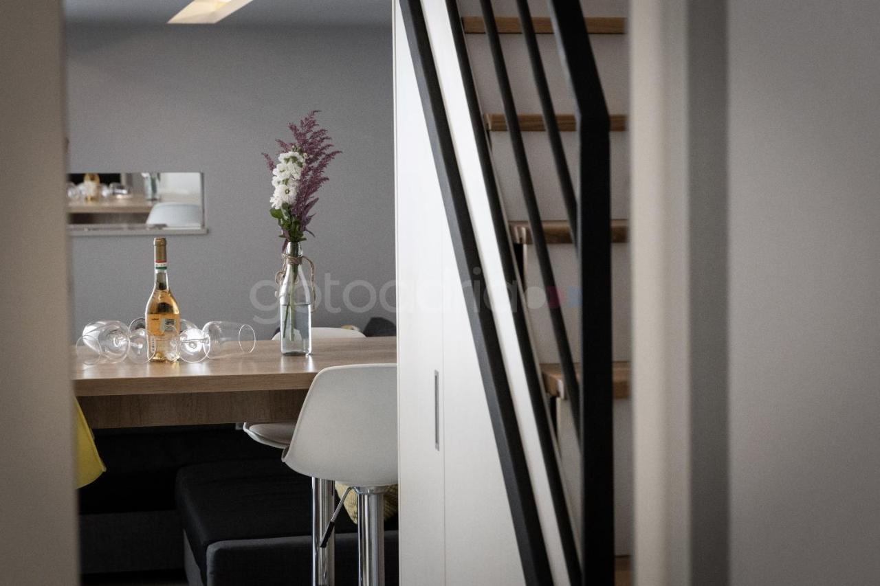 מאקרסקה Modern Duplex Studio Tommy מראה חיצוני תמונה